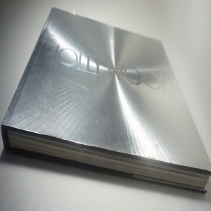 Hollywood featuring Dolce and Gabbana2003 Text by Eve Claxton. Domenico, Dolce and Stefano Gabbana Publisher Assouline